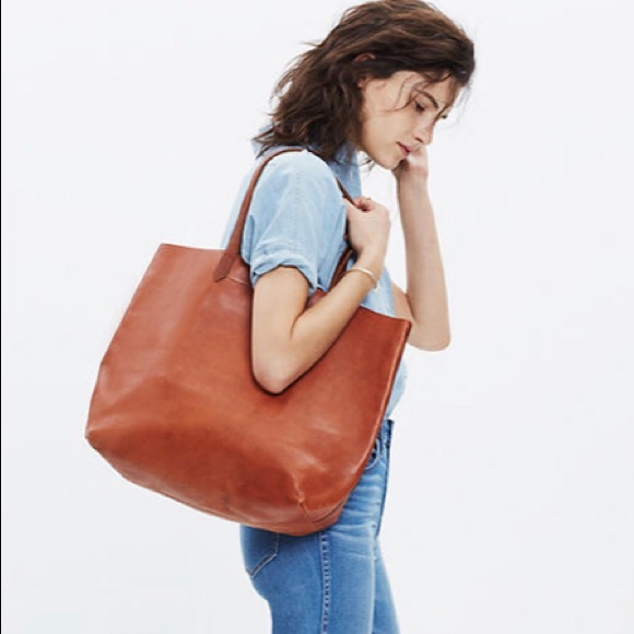 Madewell Handbags - Madewell Transport Tote in English Saddle